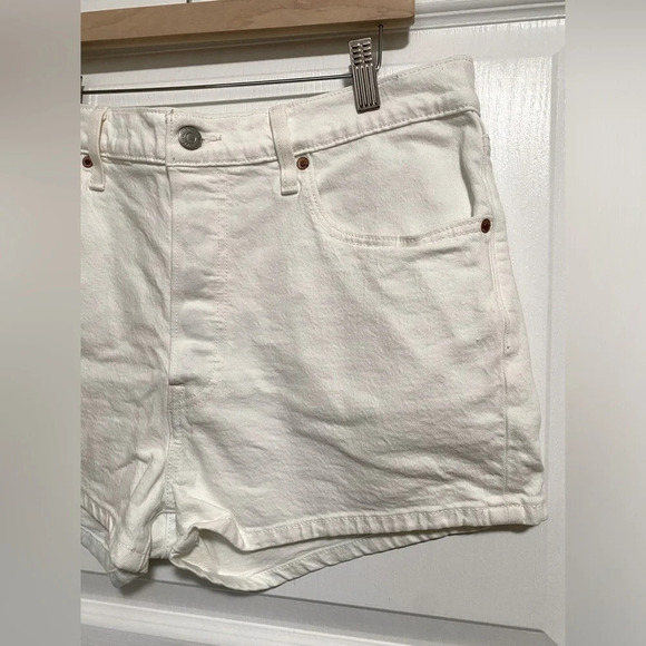 LEVI’S 501  Denim Shorts - Picture 4 of 8